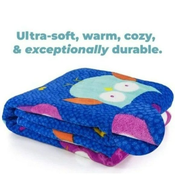 Warm and Cozy Colorful Owls Soft Fleece Throw Blanket 50" x 60" - Picture 3 of 5